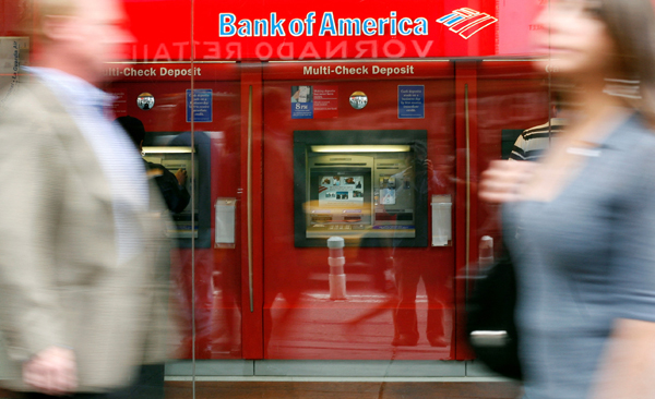 FILE PHOTO: A Bank of America branch is pictured in New York May 7, 2009. REUTERS/Shannon Stapleton/File Photo